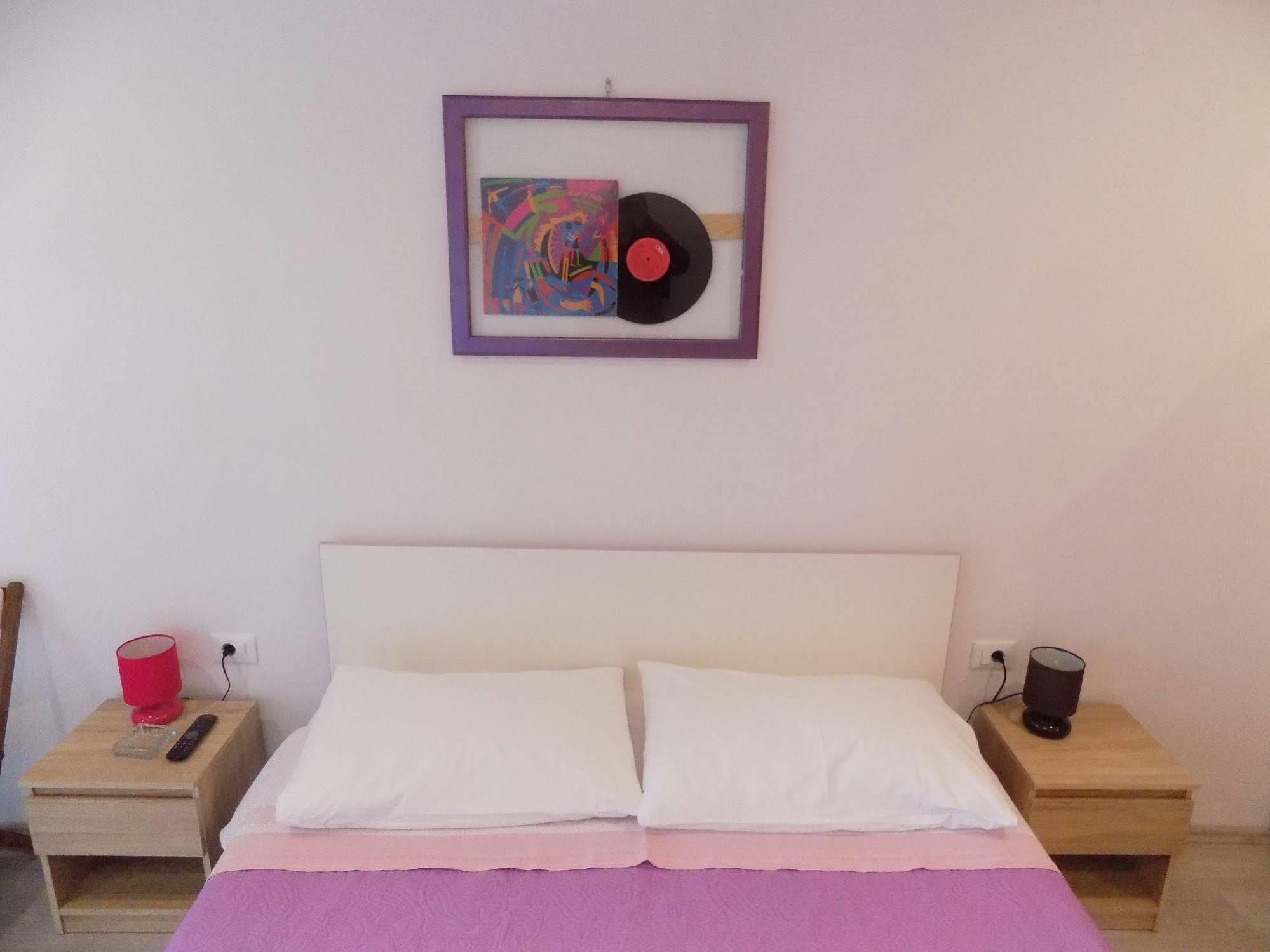 Rooms And Apartment Feral Rovinj Dış mekan fotoğraf