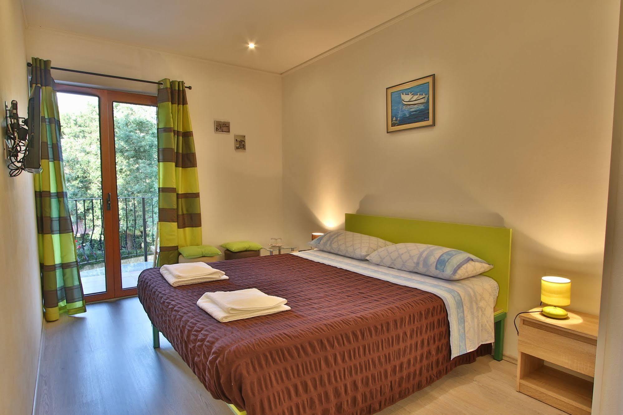 Rooms And Apartment Feral Rovinj Dış mekan fotoğraf